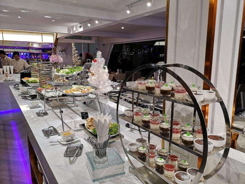 Bangkok: Chao Phraya River Meridian Cruise with Buffet - Why this cruise works for a first Bangkok evening