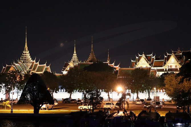 Bangkok Dinner Cruise on the Chao Phraya River - Live music, cabaret, and Thai dance