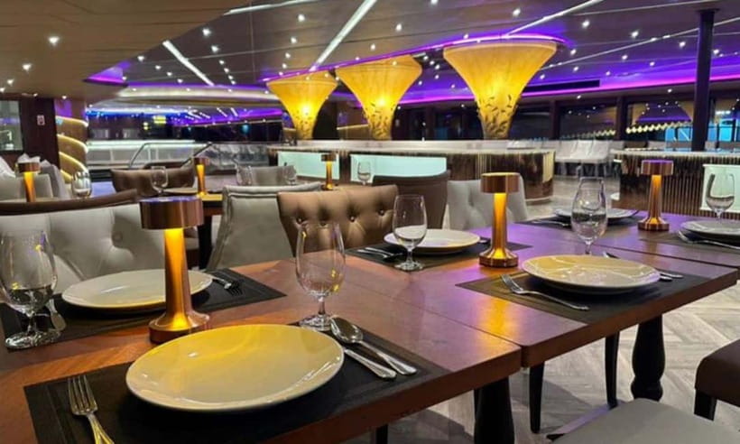 Bangkok: Luxury Dinner Cruise on Chao Phraya River - Bangkok landmarks from the river