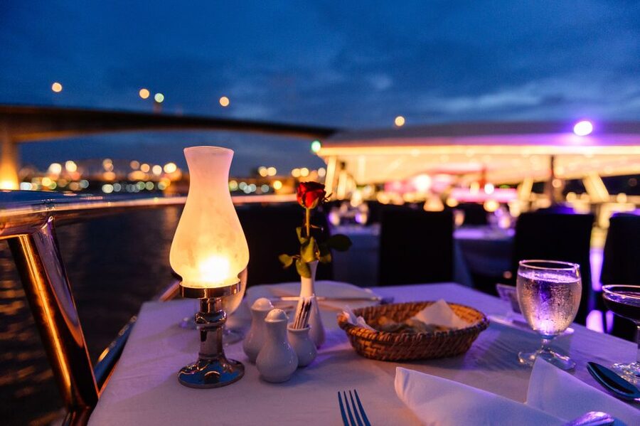 Bangkok: River Dinner Cruise on the Chao Phraya Princess - How much value do you get for about $27?