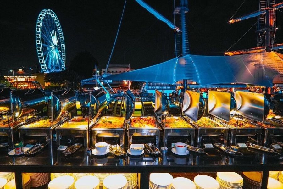 Bangkok: Royal Princess Chao Phraya Dinner Cruise - Is $31 good value for two hours?