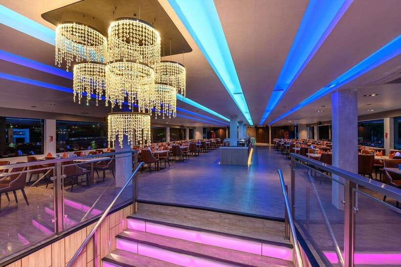 Bangkok: Royal Princess River Dinner Cruise with Live Music - FAQ