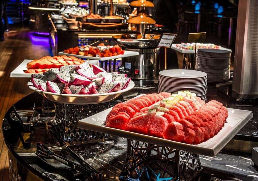 Bangkok: Royal Princess River Dinner Cruise with Live Music - Is $28 good value?