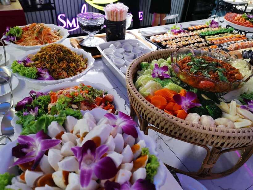 Bangkok: Smile Riverside Dinner Cruise - Should You Book the Smile Riverside Dinner Cruise?