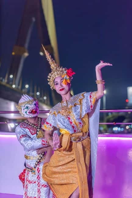 Bangkok: The Newest Luxury 5-Star Bangkok Chao Phraya Cruise - The new three-deck boat and the best seats
