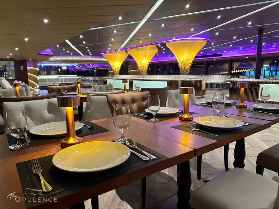 Bangkok: The Opulence Chao Phraya Lavish Dinner Cruise - Thai dishes and an international buffet