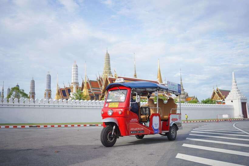 Bangkok: Tuk Tuk Day Pass App & Boat Chao Phraya River - Riding Bangkok’s electric tuk-tuks