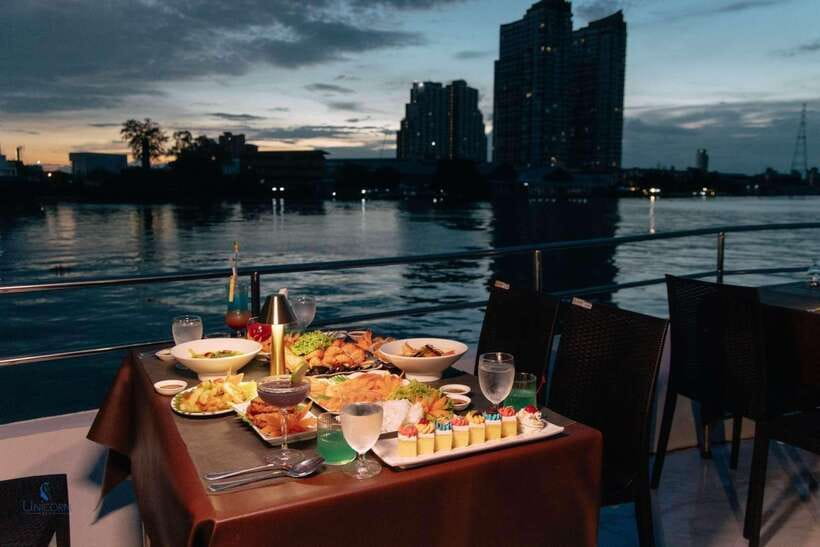 Bangkok: Unicorn Chao Phraya River Dinner Cruise - Why a two-hour river cruise works so well in Bangkok