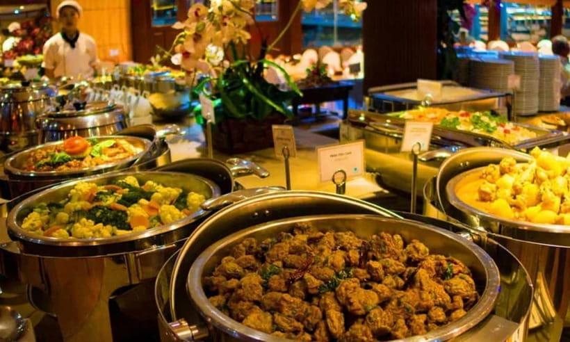 Bangkok: White Orchid Chao Phraya Cruise, Thai Buffet & Beer - Who will enjoy this dinner cruise most?