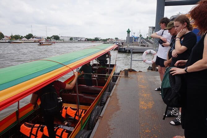 Bangkok Yai Local Canal Tour with Longtail Boat - Bangkok Yai: a quieter view of the capital
