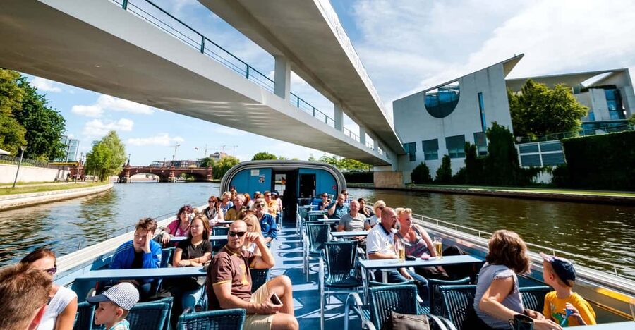 Berlin: 3.25-Hour Spree & Landwehrkanal Boat Tour - Key points before you book