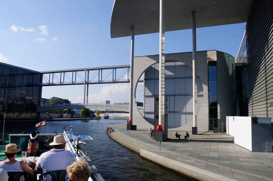 Berlin: 3.5-Hour Sightseeing Cruise on the Spree River - Who will enjoy this cruise most?