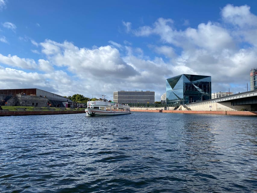 Berlin: 3.5-Hour Sightseeing Cruise on the Spree River - What the $30 price really includes