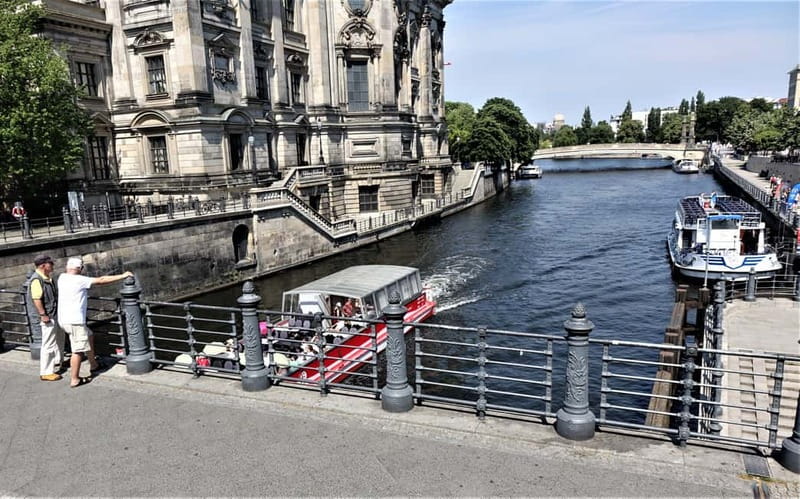 Berlin Combo Package: City Tour & Spree Boat Tour - Alexanderplatz, Karl-Marx-Allee, and Friedrichshain