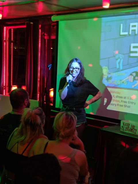 Berlin: Laughing Spree Comedy Show on a Boat - Drinks, social time, and the two-and-a-half-hour length