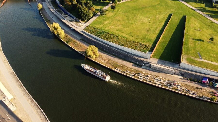 Berlin: Sightseeing Boat Tour on the Spree for Families - The TV Tower and Berlin’s wider skyline