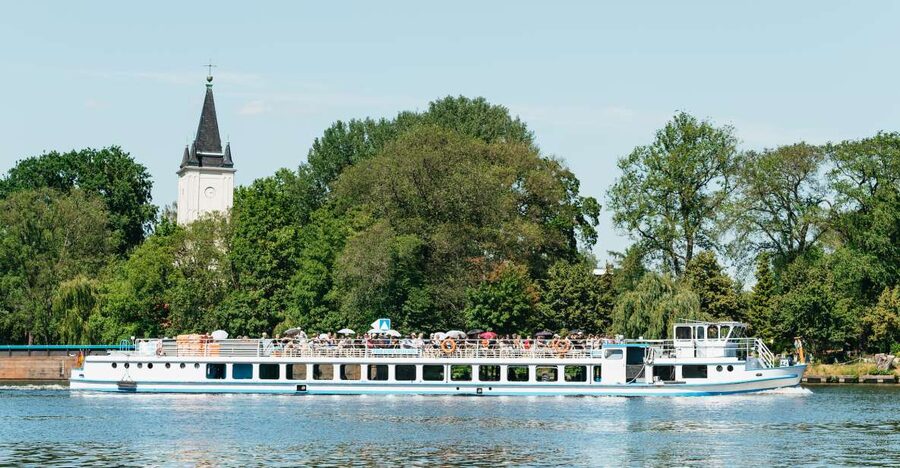 Berlin: Spree Boat Tour to Müggelsee - Key points to know before you board