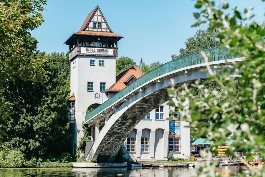Berlin: Spree Boat Tour to Müggelsee - Why this Spree cruise is different from a central Berlin tour