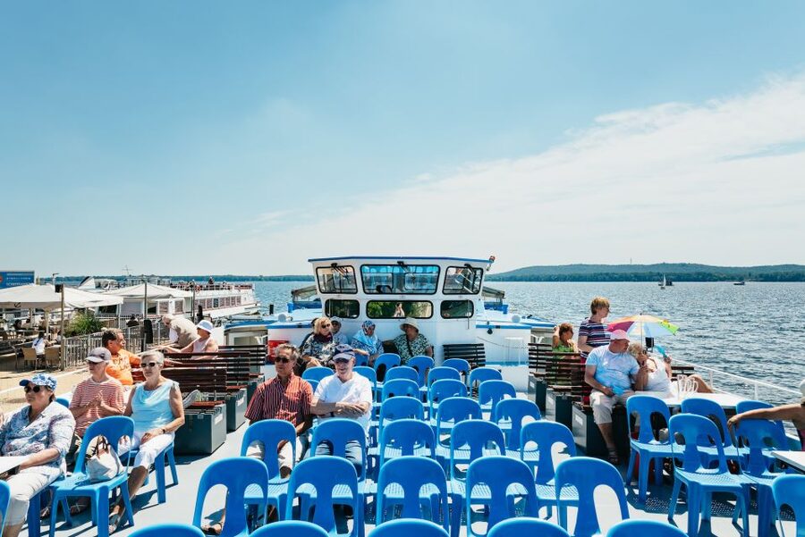 Berlin: Spree Boat Tour to Müggelsee - From the river to Müggelsee