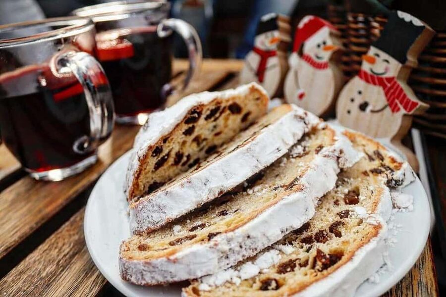 Berlin: Winter Spree Cruise with Mulled Wine and Christmas Stollen - What the 90-minute Spree cruise is really like