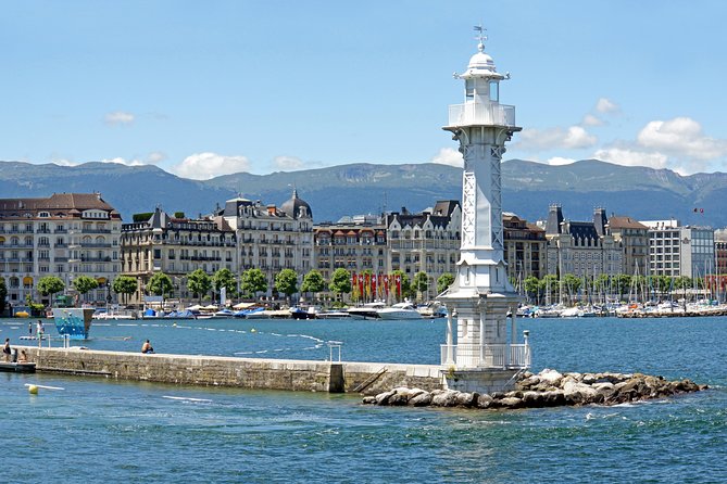 Best of Geneva City Tour with optional boat cruise - Broken Chair and the meaning behind the monument