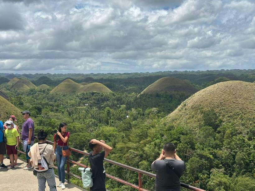 Bohol: Chocolate Hills, Loboc River Cruise, and Buffet Lunch - Is $68 a Fair Price?