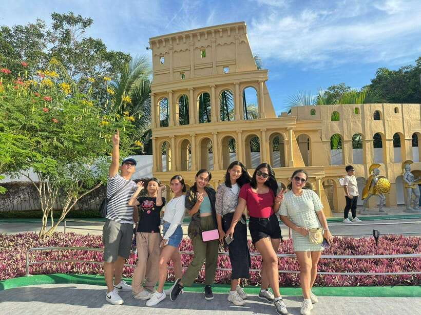 Bohol: Chocolate Hills, Loboc River Cruise, and Buffet Lunch - Chocolate Hills: Bohol’s Unusual Natural Landmark