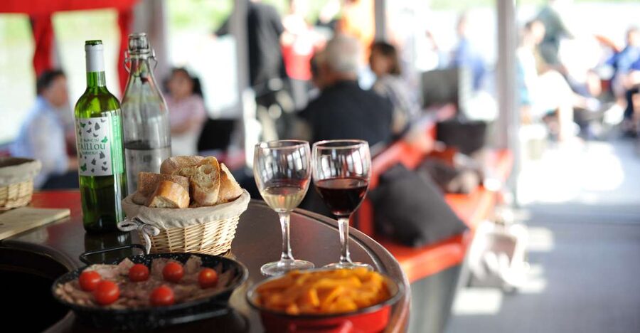 Bordeaux: Evening Apéritif Cruise on the River Garonne - Key points to know before you book