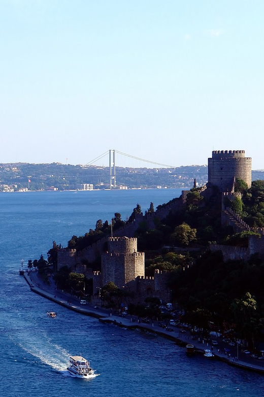 Bosphorus Cruise and Two Continents Tour with Local Guide - Who will get the most from this tour?