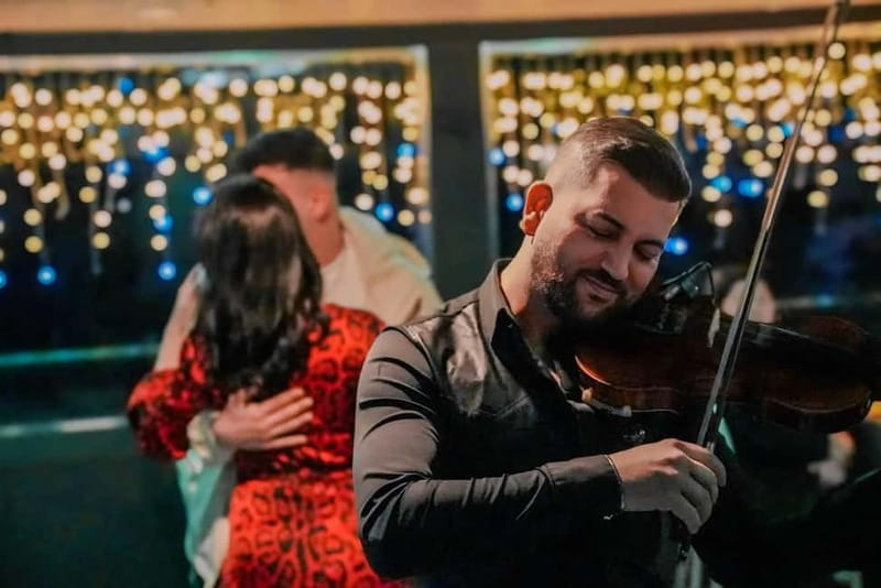 Bosphorus Dinner Cruise w/ Unlimited Drinks & Entertainment - Traditional performances after dark