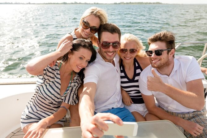 Bosphorus Evening Cruise: Dinner, Live Shows & Private Table - Live music, folk dancing, and the belly dance show
