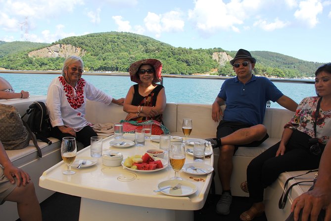 Bosphorus Luxury Lunch Cruise & Black Sea Swimming Experience - Lunch on the water