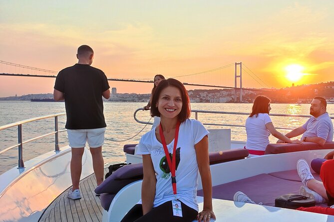 Bosphorus Sunset Yacht Experience: Istanbul’s Best - Beylerbeyi Palace and the return toward the Golden Horn