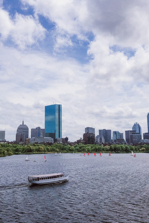 Boston: Charles River Sightseeing Cruise - Esplanade Park and the open river