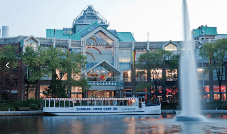 Boston: Charles River Sunset and Cocktail Cruise - The bar onboard and the real cost of the evening