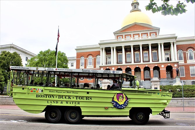 Boston Duck Boat Sightseeing City Tour with Cruise Along Charles River - Narration, humor, and the family factor