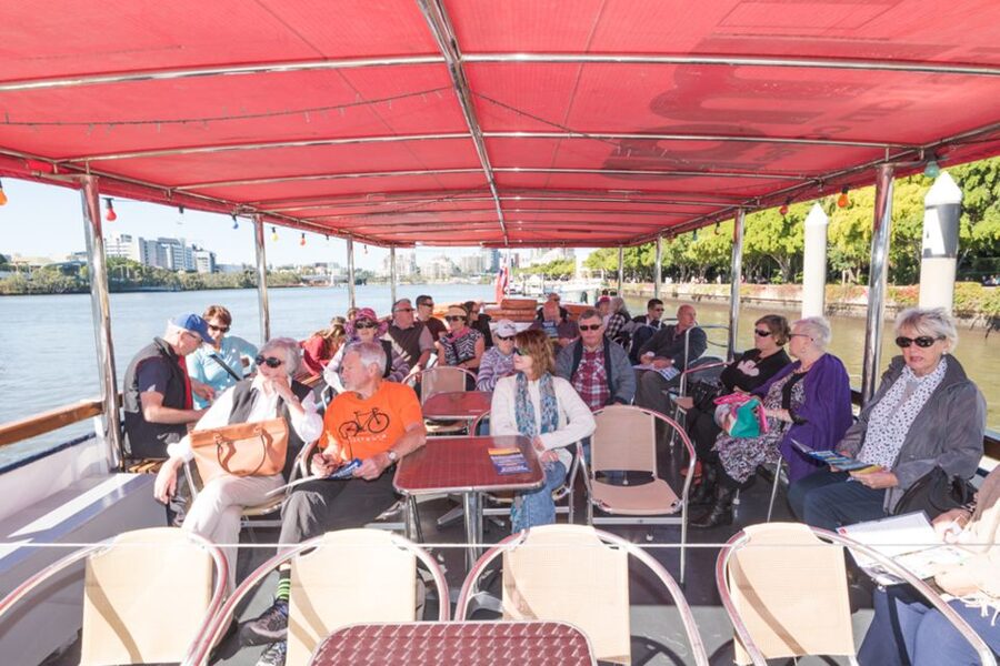 Brisbane: Cruise to Lunch Package: 10:30am-2pm (3.5hr) - Two Hours at the Breakfast Creek Hotel