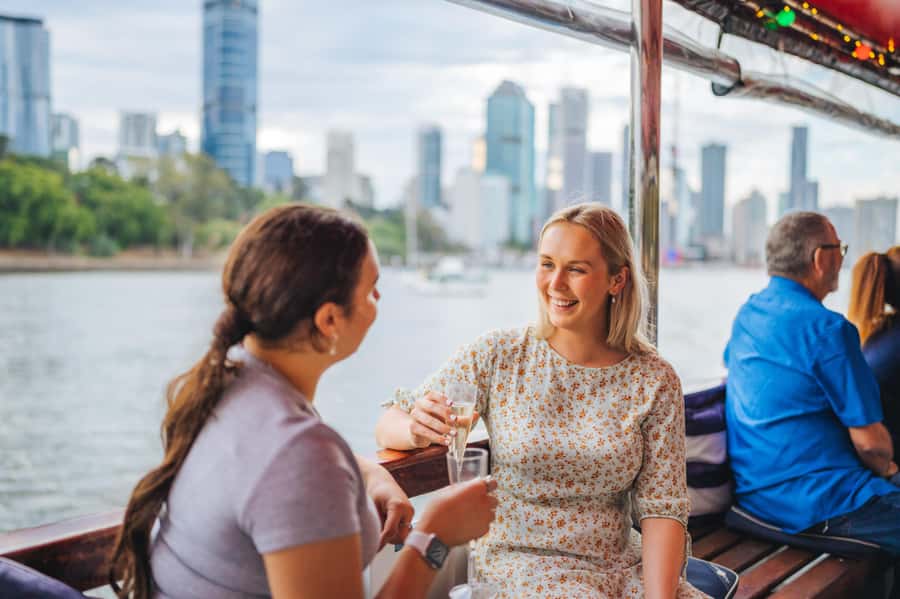 Brisbane: Midday 1.5-Hour Sightseeing Cruise 12.30pm-2.00pm - Comfort, facilities, and the effect of weather