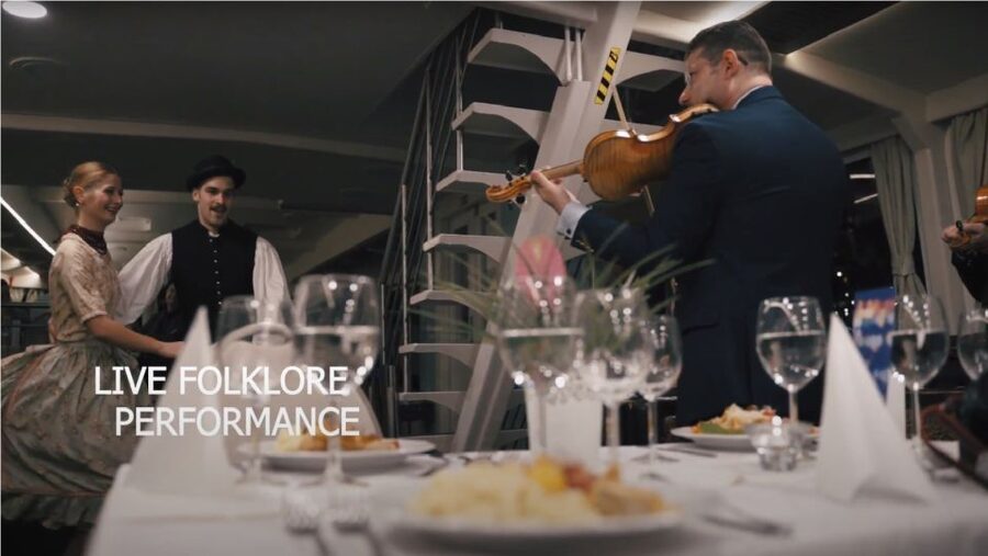 Budapest: 4-Course Dinner River Cruise with Live Folk Music - Chain Bridge and the first Danube views