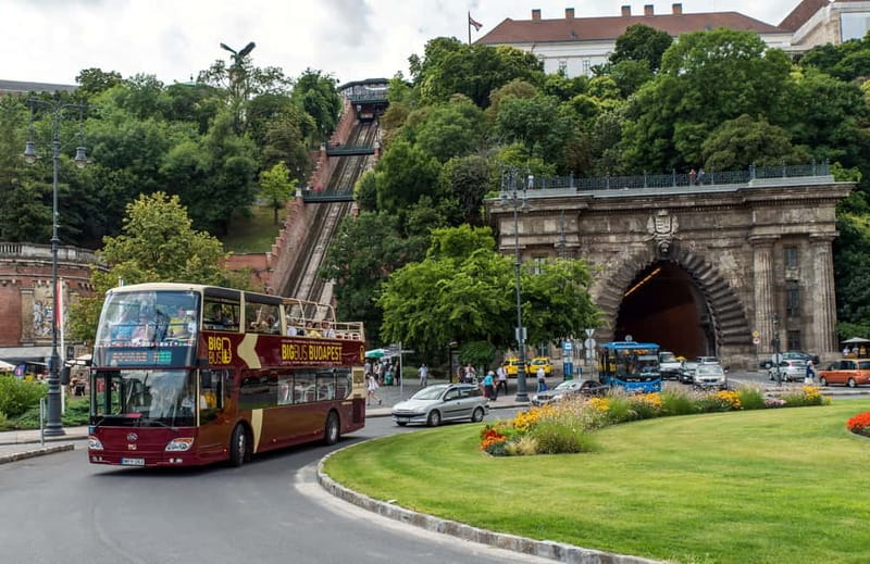 Budapest: Big Bus Hop-On Hop-Off Tour & Danube River Cruise - Accessibility, comfort, and small practical concerns