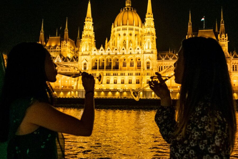 Budapest: Candlelit Dinner River Cruise with Live Music - Key points to know before boarding