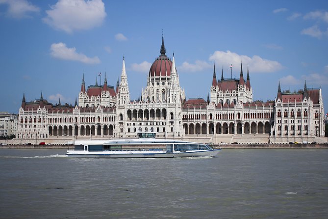 Budapest Danube Cruise with Drink, Audio Guide, Margaret Island - Margaret Island: the reason to get off