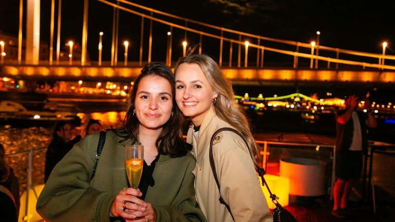 Budapest: Sip and Sail River Cruise with Unlimited Prosecco - Fisherman’s Bastion and Buda Castle