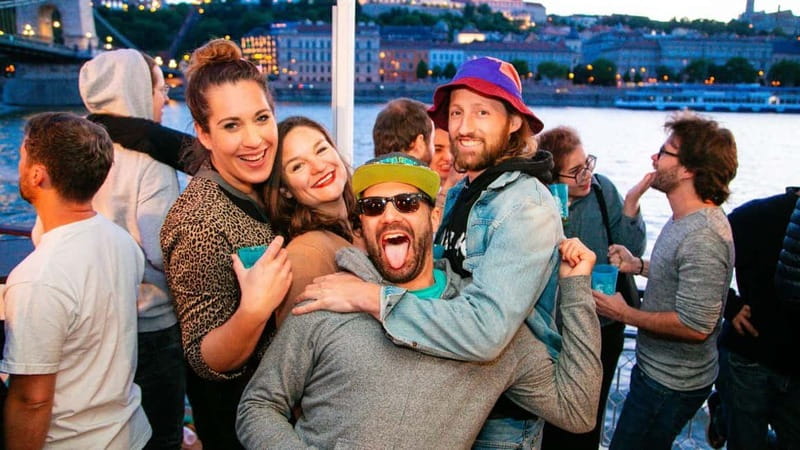 Budapest: Sip & Sail Danube Cruise with Unlimited Beer - Fisherman’s Bastion, Chain Bridge, and Buda Castle