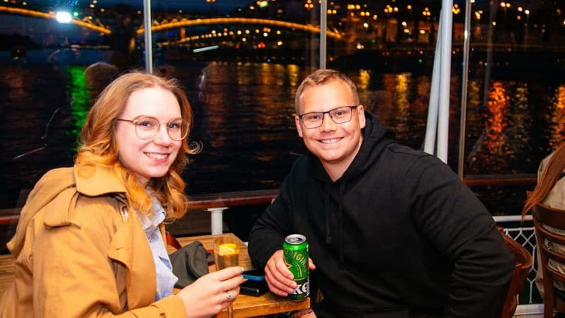 Budapest: Sip & Sail Danube Cruise with Unlimited Beer - Elizabeth Bridge, Gellért Hill, and the Liberty Statue