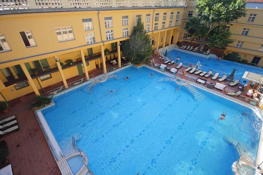 Budapest Super Saver: Spa, Basilica Tour, and Danube Cruise - Key points at a glance