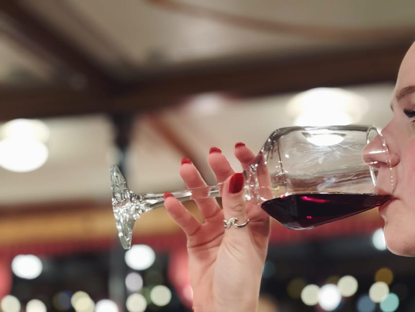 Budapest: Wine & Dine Cruise on the Danube - Rajkó music, dancing, and the mood onboard