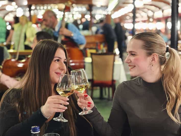 Budapest: Wine & Dine Cruise on the Danube - Liberty Statue and the southern view