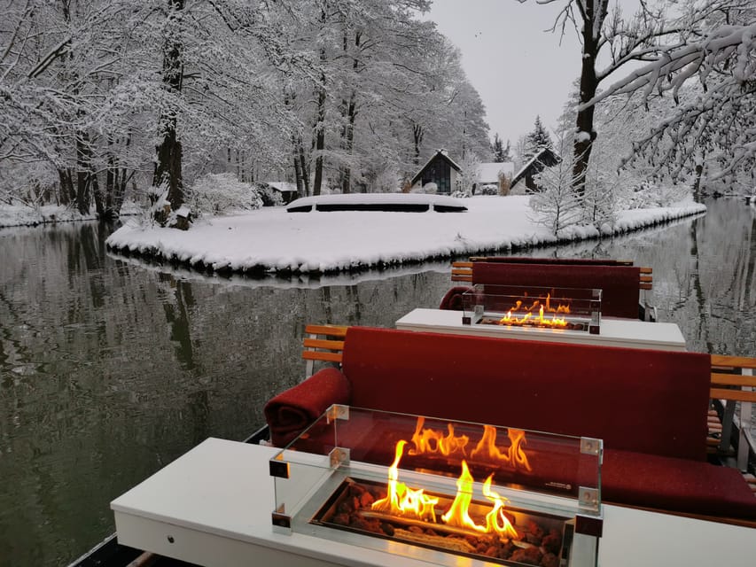 Burg: Spreewald Winter Cruise with Fireplace - The fireplace, blankets, and cold-weather comfort
