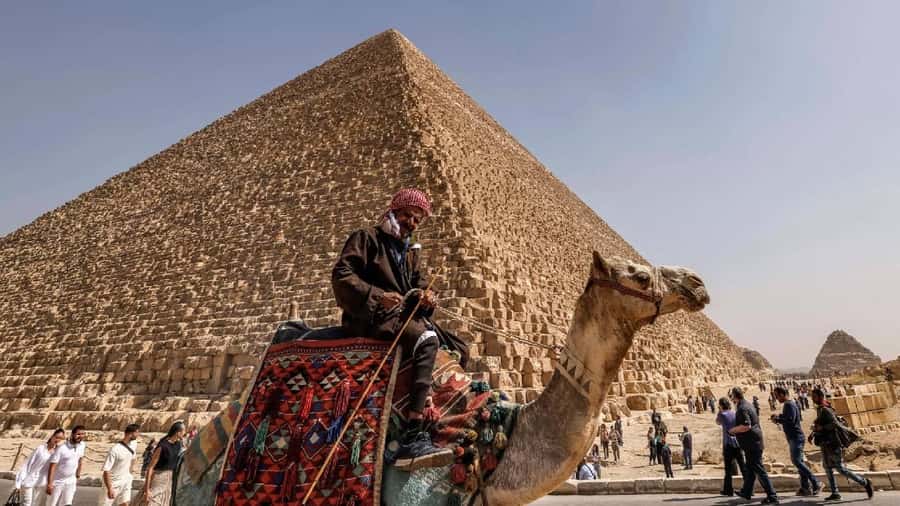 Cairo: 3-Day Guided Cairo and Pyramids Tour with Nile Cruise - Day one: Giza, the Egyptian Museum, and the Citadel